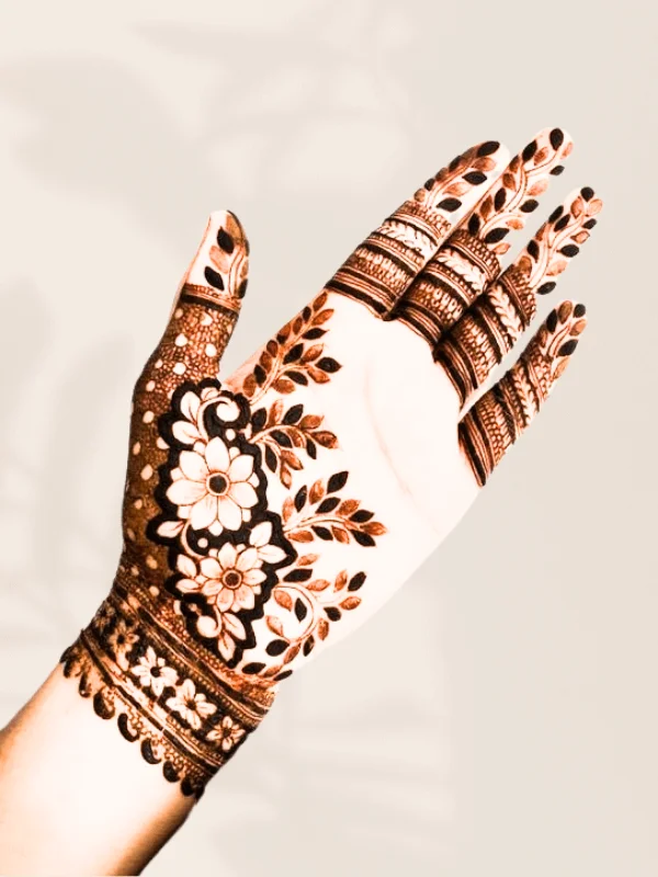 Breathtakingly simple mehndi patterns for a front hand makeover