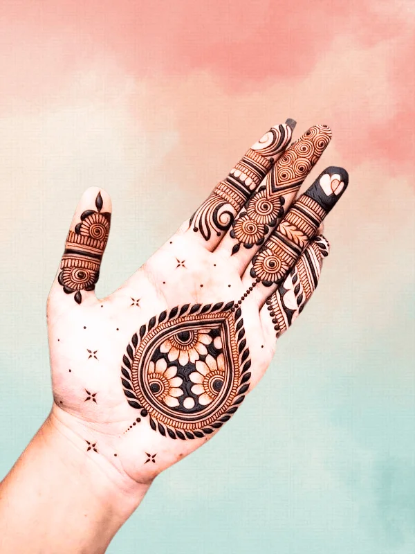 Chic front hand mehndi ideas for the modern bride