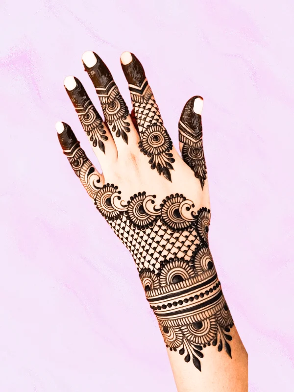 Front hand mehndi designs that speak volumes with simplicity